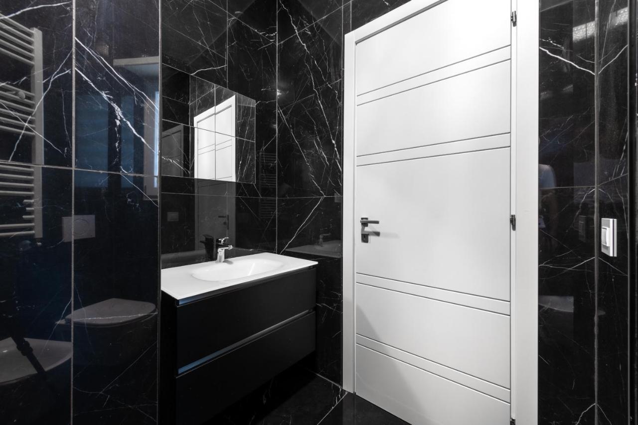 Domus Italica Apartment *